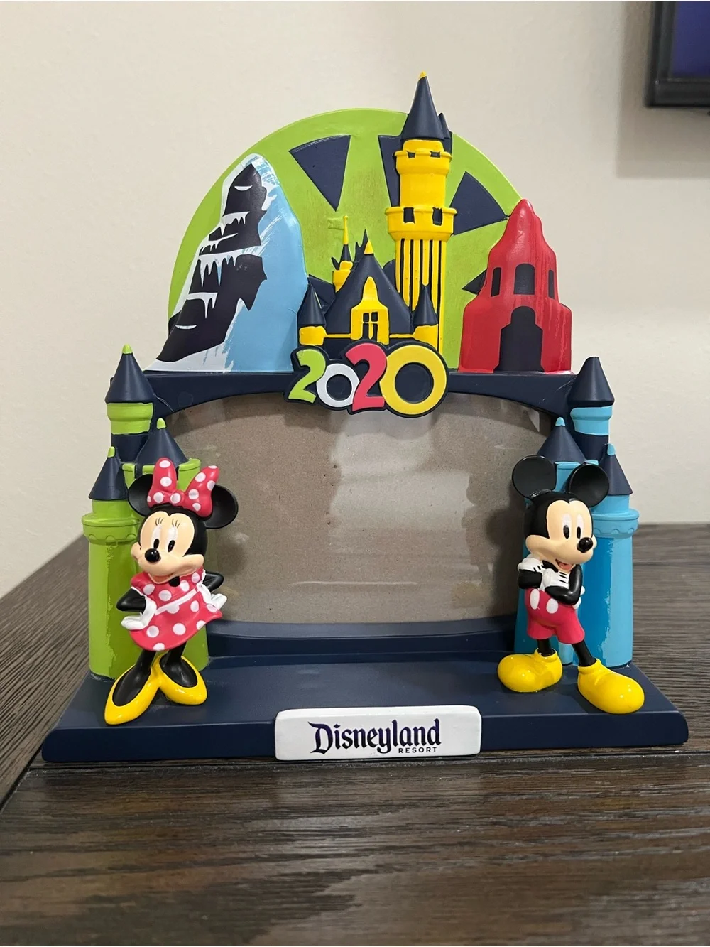 Disneyland Resort Official 2020 Souvenir Photo Frame 4x6 – Mickey & Minnie Mouse